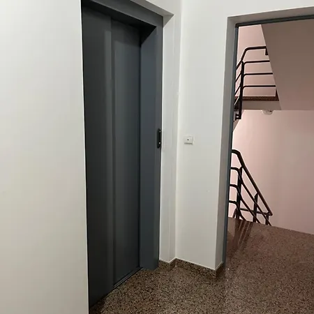Farinha's Apartment *