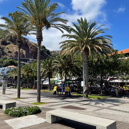 Farinha's Ribeira Brava