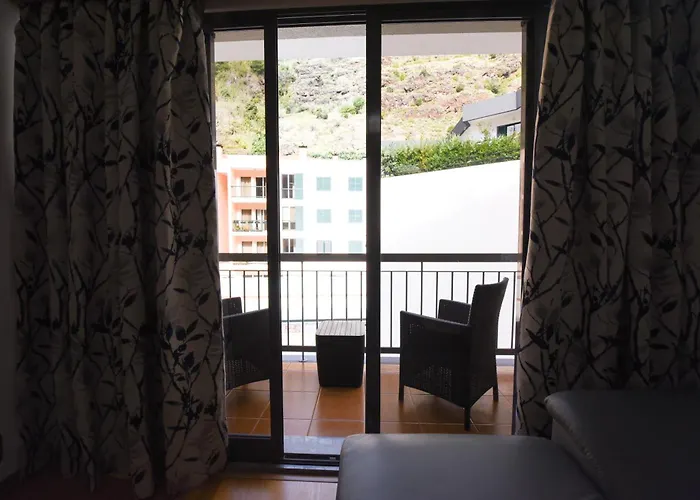 Farinha's Ribeira Brava